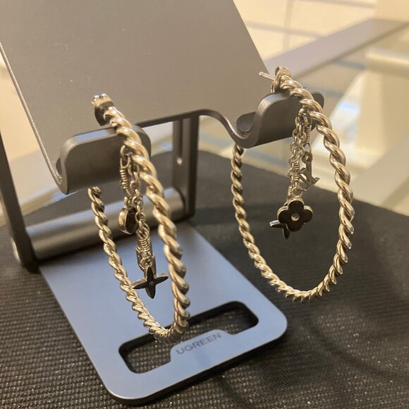 Louis Vuitton Silver Hoop Earrings Sweet Monogram Large Authentic - Picture 3 of 6